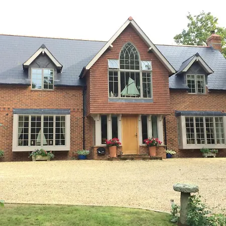 Martlets Bed & Breakfast 4*