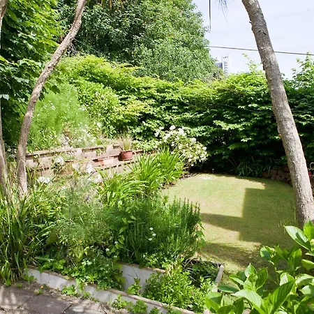 The Aqua Bed & Breakfast