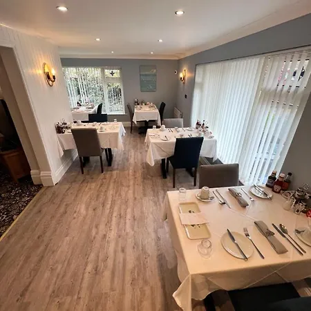Birkdale Bed and breakfast 4*