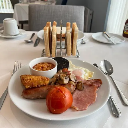 Birkdale Bed and breakfast 4*