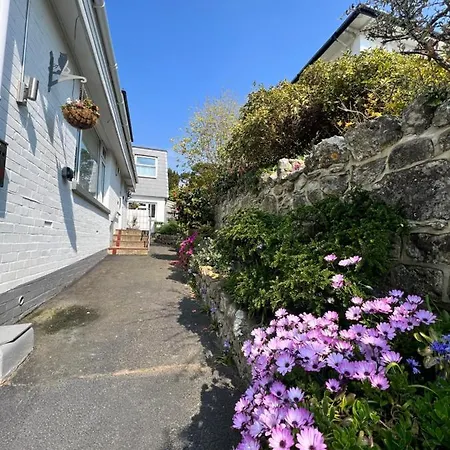 Birkdale Bed and breakfast 4*