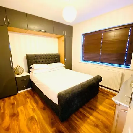 Apartment Shack *