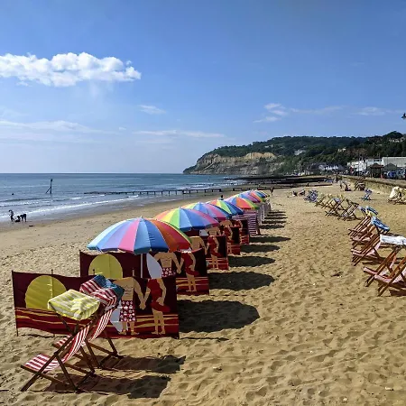 Holiday home Spring Gardens, 4-bedroom Seaside Family