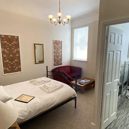 Pensión The Snowdon House 4*