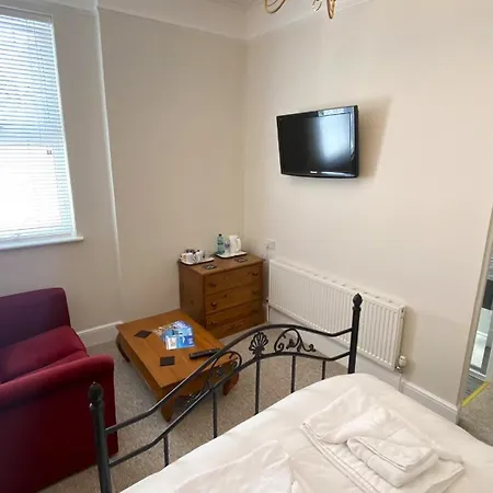 The Snowdon House 4* Shanklin