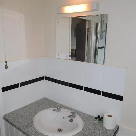 The Cliff Hall Guest house 3*
