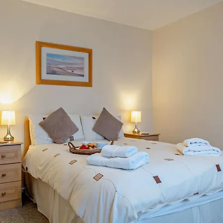 2 Bed In Ic004 Holiday home *