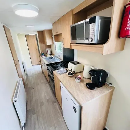 3 Bedroom Caravan 14 Kingsgate Holiday park