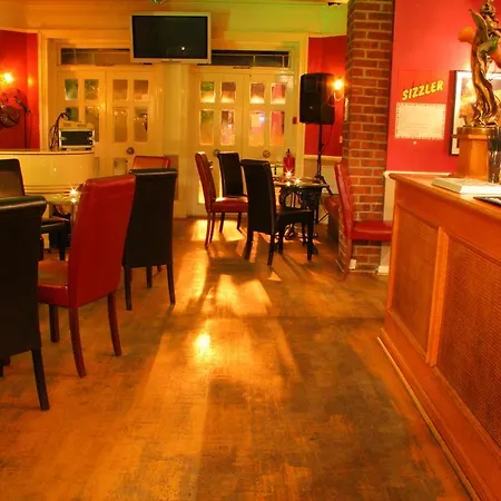 Hotel Holliers 3*
