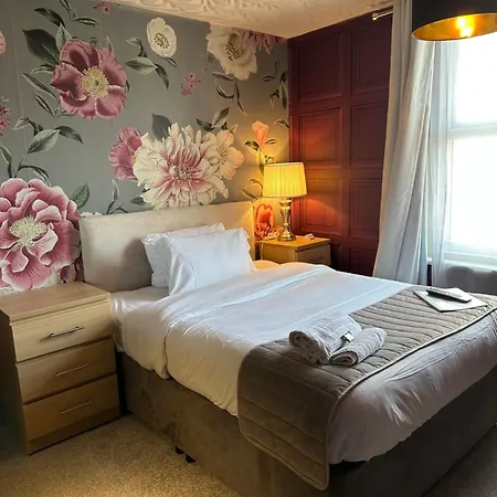 Hotel The Q Shanklin