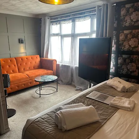 Hotel The Q 3*