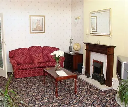Birkdale Bed and breakfast 4*