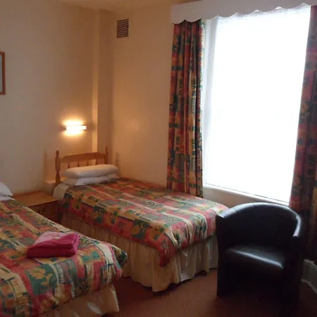 Hotel Medehamstede 2*