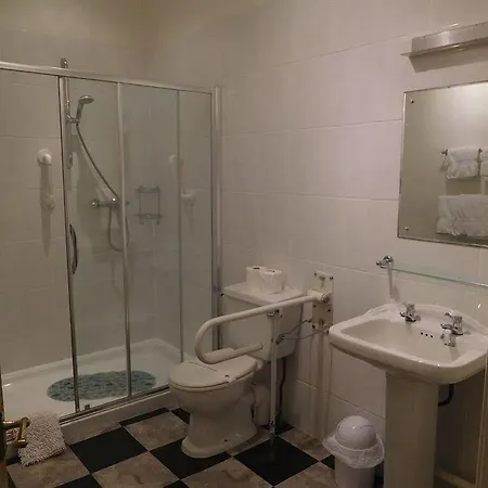 The Cliff Hall Guest house 3*