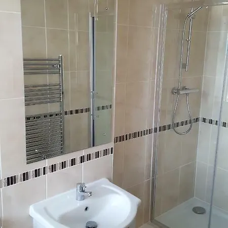 Hotel Medehamstede 2*