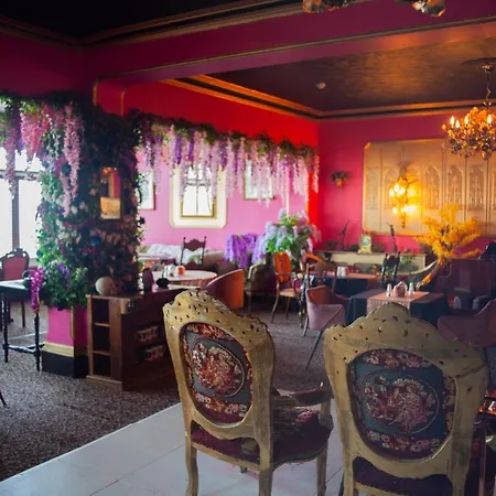 The Nightingale Mansion - Smart Hotel