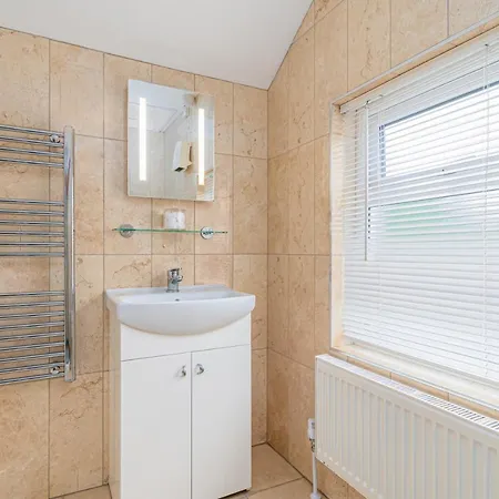 The Richmond - Adults Only 3*