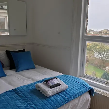 Clarence House Aparthotel *