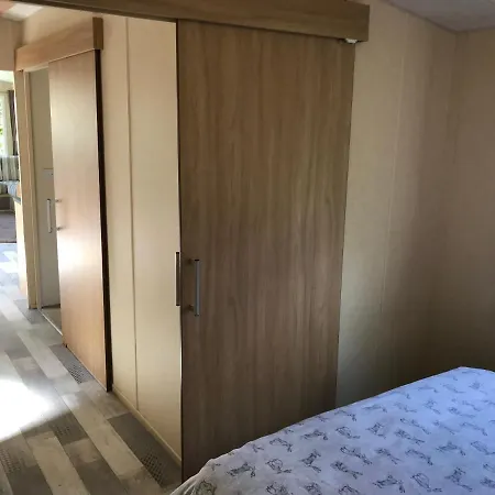 Accessible Wheelchair Friendly Caravan, Lg24, Shanklin, Isle Of Wight *