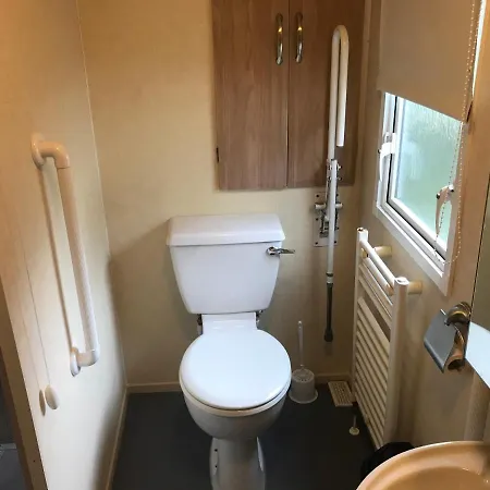 Holiday home Accessible Wheelchair Friendly Caravan, Lg24, Shanklin, Isle Of Wight *