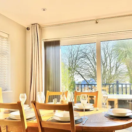 Holiday home 16 Beatrice Avenue *