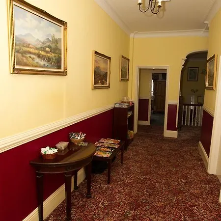 Roseberry Hotel