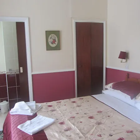 Roseberry 4*