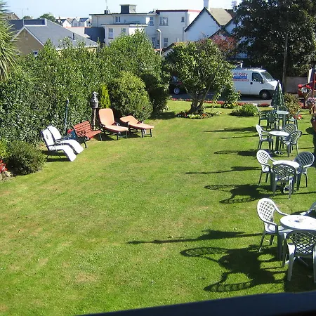 Roseberry Hotel