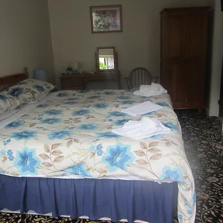 Roseberry Hotel