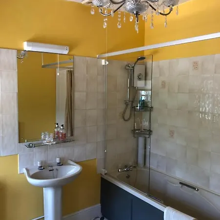 Little Gem With Private Hot Tub - Up To 25 Percent Off Ferry Apartment