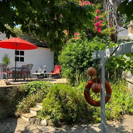 Apartment Little Gem With Private Hot Tub - Up To 25 Percent Off Ferry *