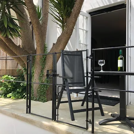 Little Treasure And Gem With Private 2 Person Hot Tub And Up To 25 Percent Ferry Saving Holiday home Shanklin