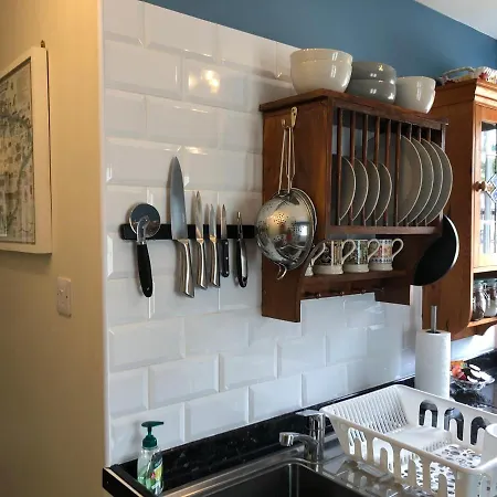 Apartment Little Treasure With Up To 25 Percent Off Ferry Shanklin