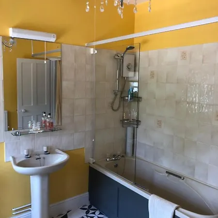 Holiday home Little Treasure And Gem With Private 2 Person Hot Tub And Up To 25 Percent Ferry Saving Shanklin