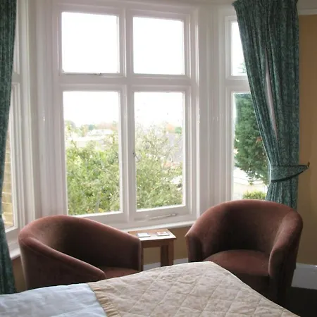 The Kenbury 4*