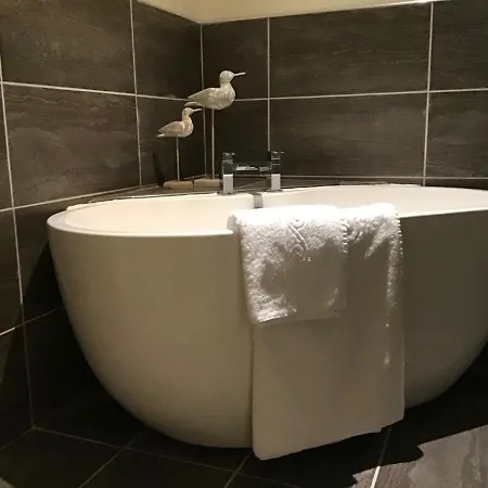 Fernbank Pensión 4*