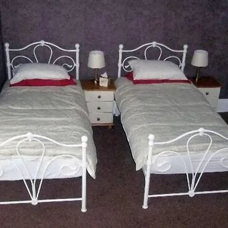 Brooke House 4*