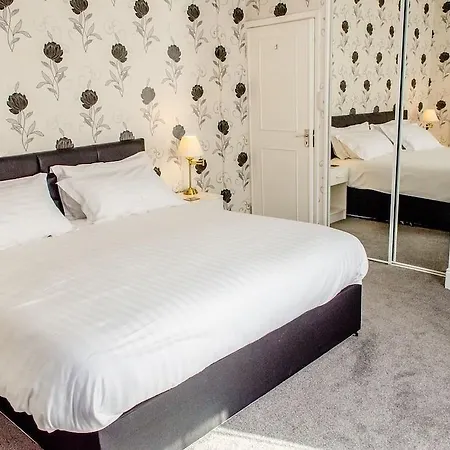 The Avenue Bed & Breakfast