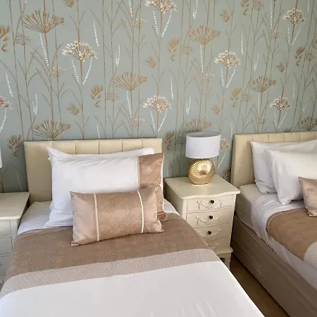 St. Georges House Bed & Breakfast