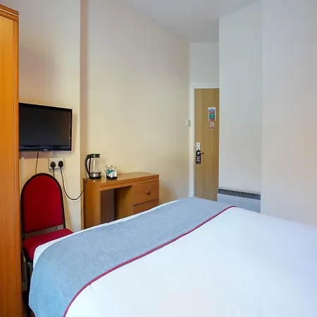 Oyo Hotel 3*