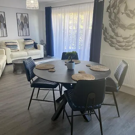 The Bay House , Apartment