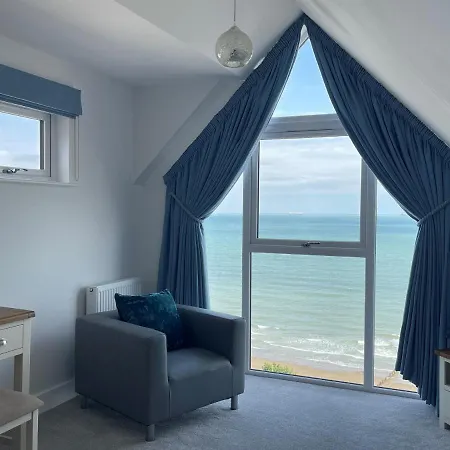 Bayvue & 7, The Bay House Apartment *