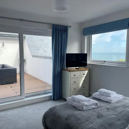 Bayvue & 7, The Bay House * Shanklin