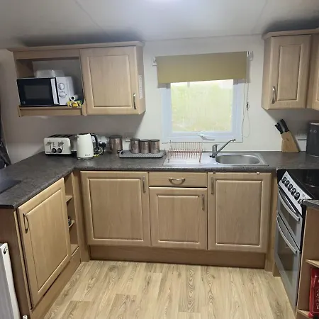 Deluxe Three Bedroom Caravan * Shanklin