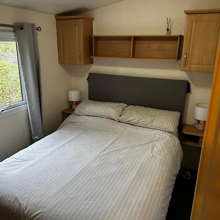 Deluxe Three Bedroom Caravan Shanklin