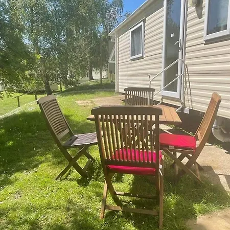 Deluxe Three Bedroom Caravan * Shanklin