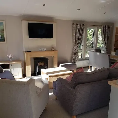 Luxurious 6 Berth In A Quiet Location