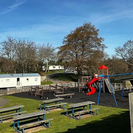 Deluxe Three Bedroom Caravan * Shanklin