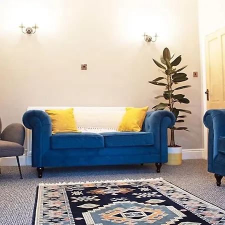 Holiday home Luxurious Victorian With Garden + Parking *