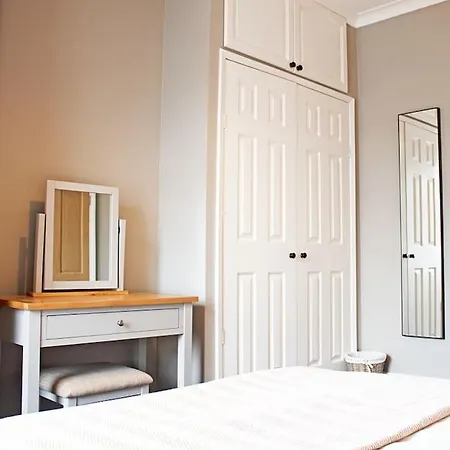Luxurious Victorian With Garden + Parking Shanklin